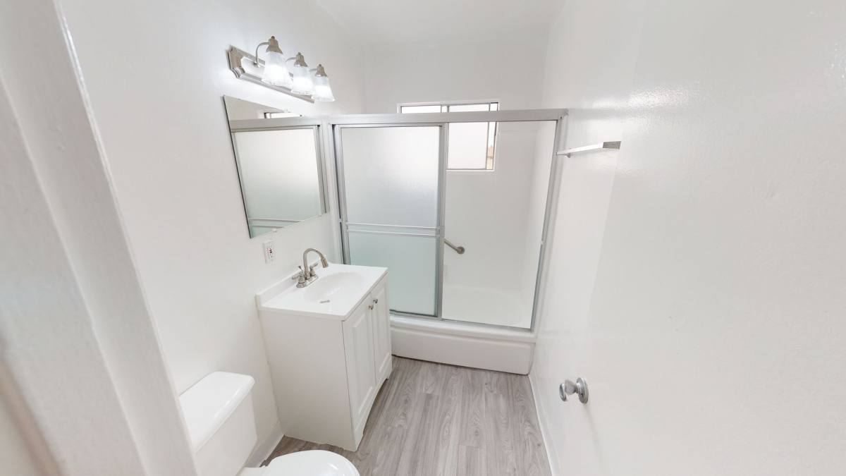 Apartment for rent at 708 Venice Way, Inglewood, CA 90302