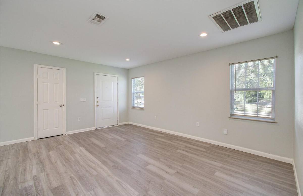 House for rent at 4624 Kingsbury St, Houston, TX 77021