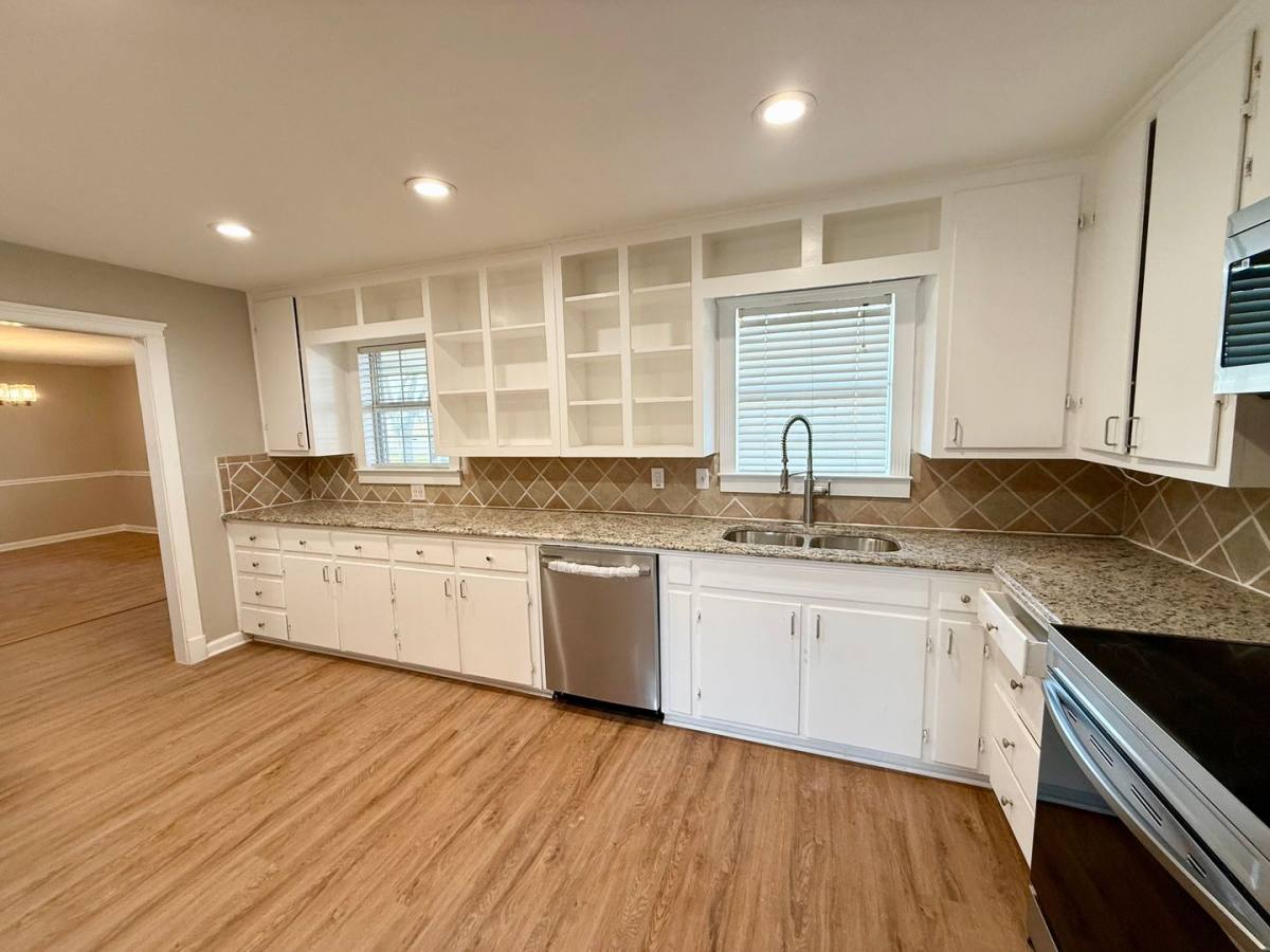 House for rent at 207 Estates Dr, Woodway, TX 76712