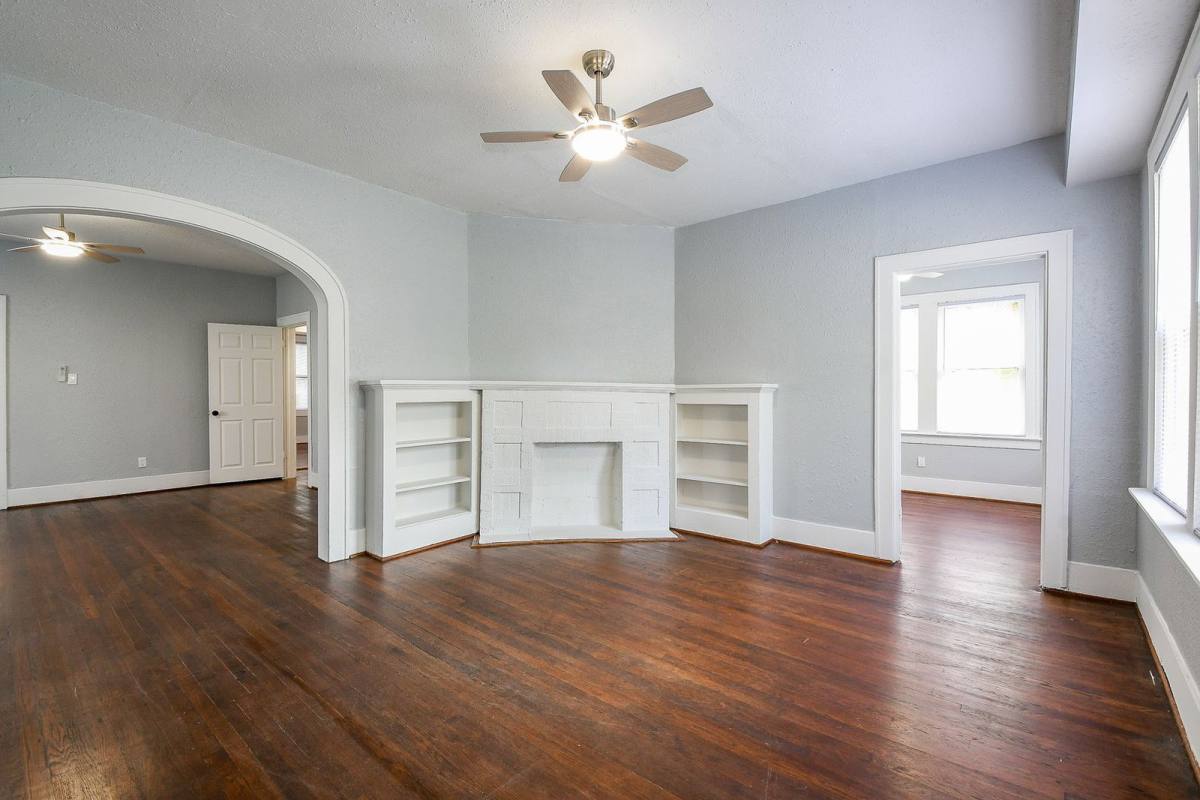Apartment for rent at 3015 Isabella St, Houston, TX 77004