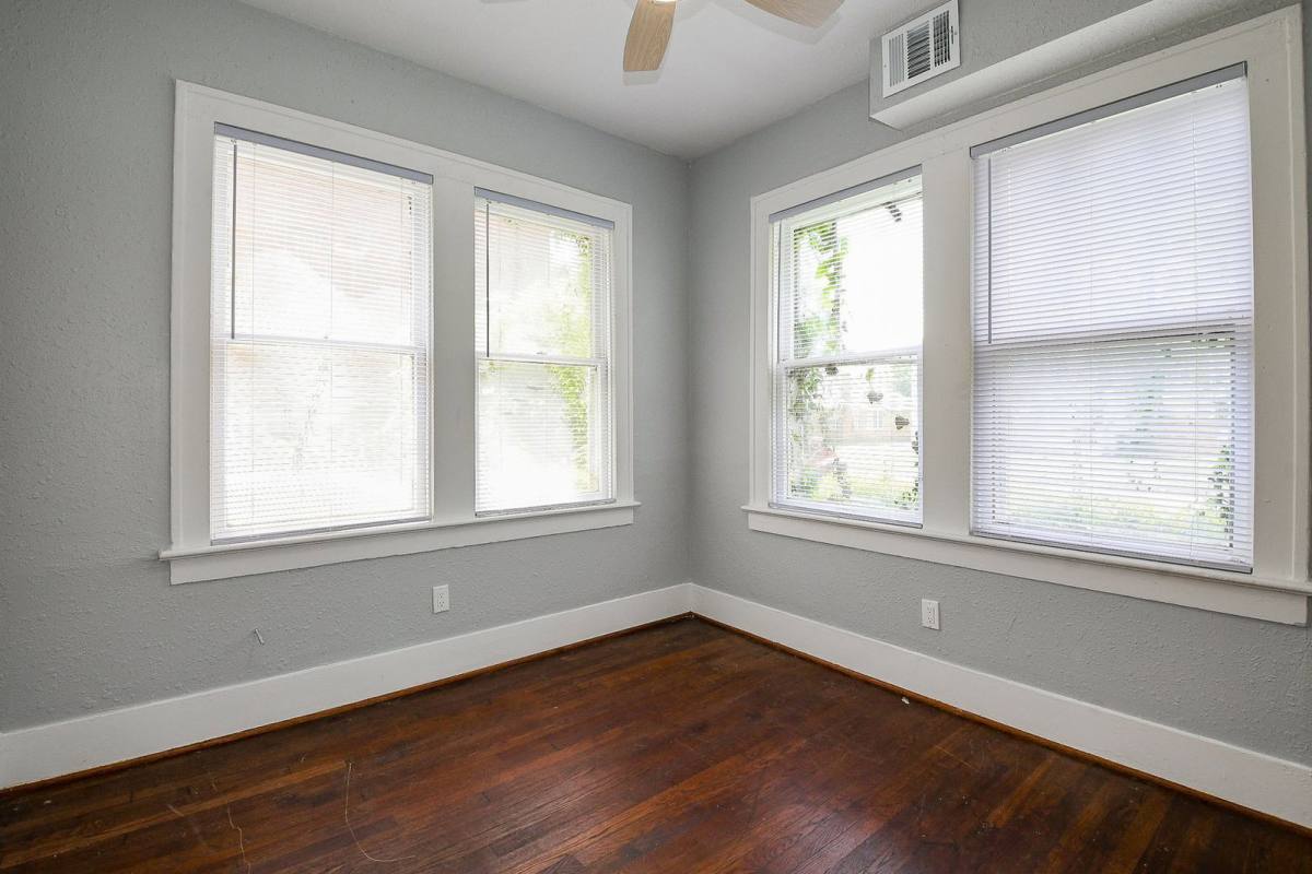 Apartment for rent at 3015 Isabella St, Houston, TX 77004