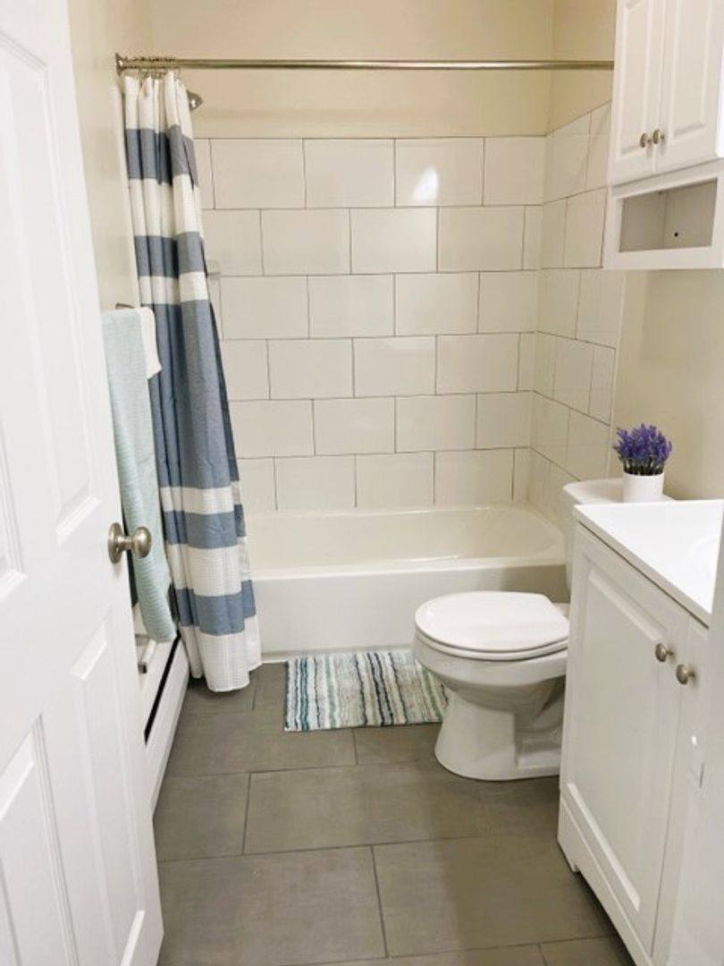 Apartment for rent at 16 W Montgomery Ave, Ardmore, PA 19003