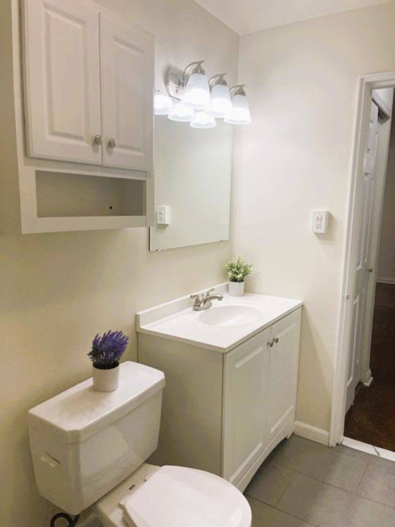 Apartment for rent at 16 W Montgomery Ave, Ardmore, PA 19003
