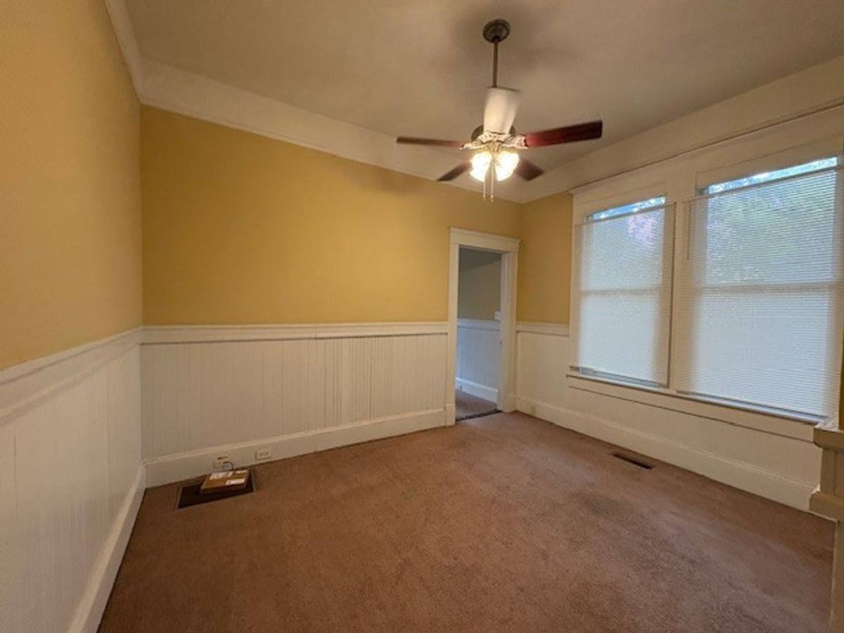 Apartment for rent at 946 Magnolia St #3, Macon, GA 31201