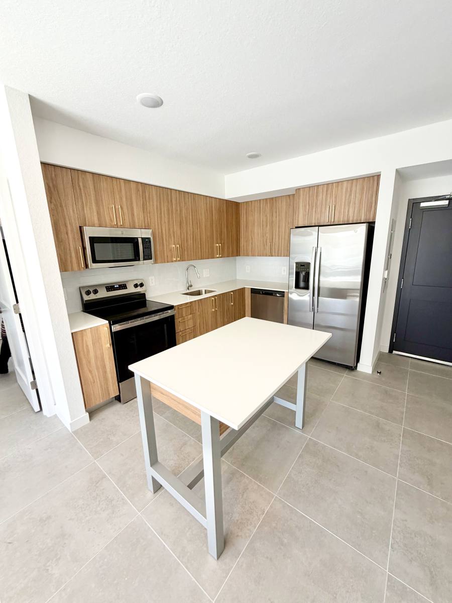 Apartment for rent at 1940 Van Buren St #802, Hollywood, FL 33020