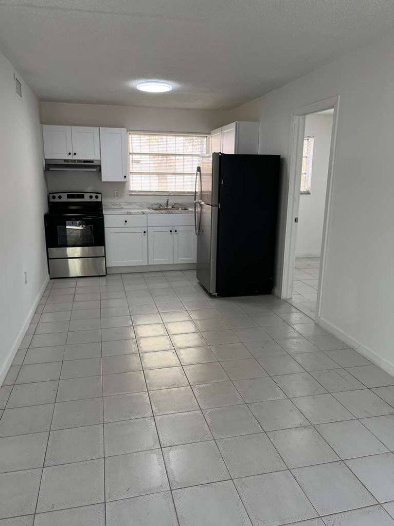 Apartment for rent at 979 NW 4th St, Miami, FL 33128