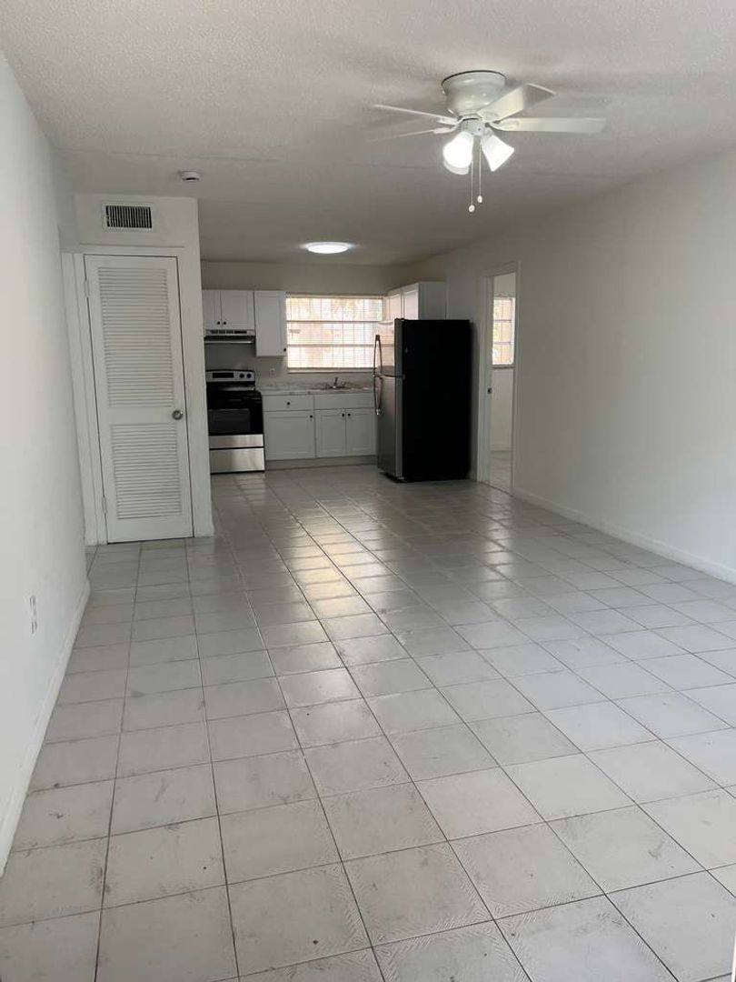 Apartment for rent at 979 NW 4th St, Miami, FL 33128