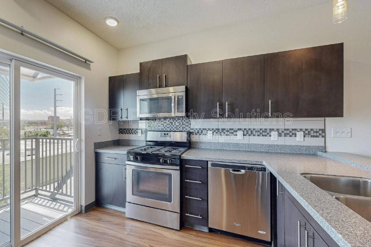 Apartment for rent at 950 4th St NW #310, Albuquerque, NM 87102