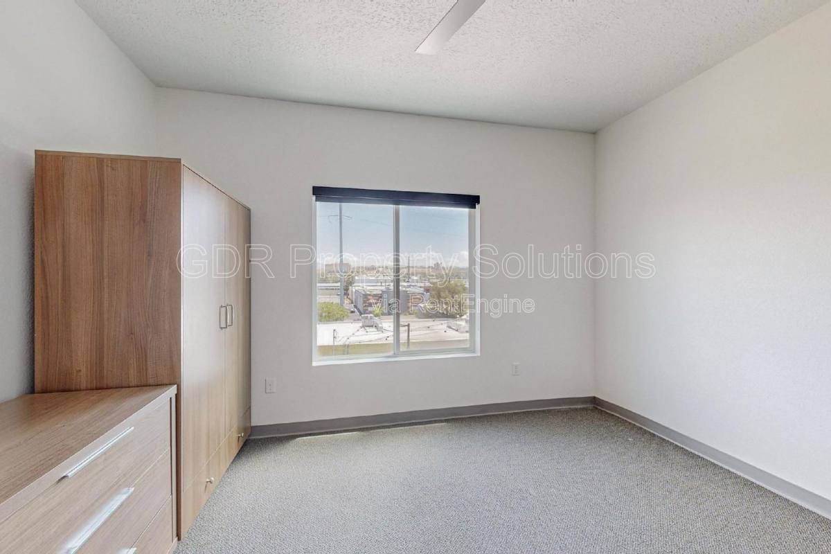Apartment for rent at 950 4th St NW #310, Albuquerque, NM 87102
