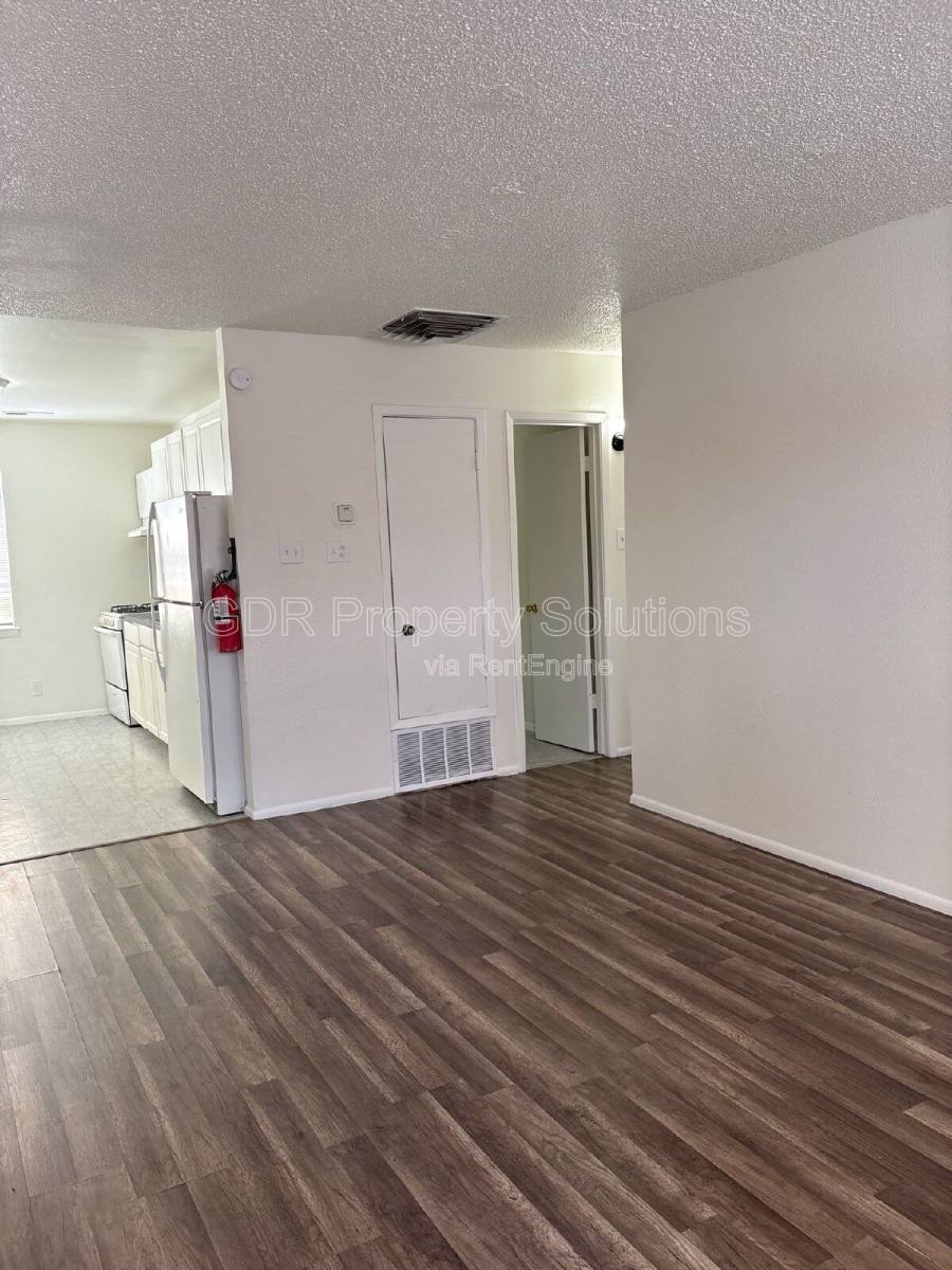 Apartment for rent at 408 Princeton Dr SE #3, Albuquerque, NM 87106