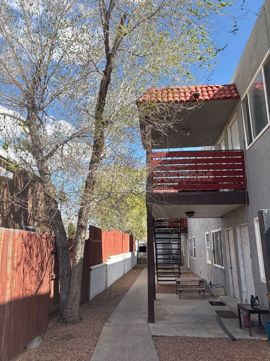 Apartment for rent at 408 Princeton Dr SE #3, Albuquerque, NM 87106