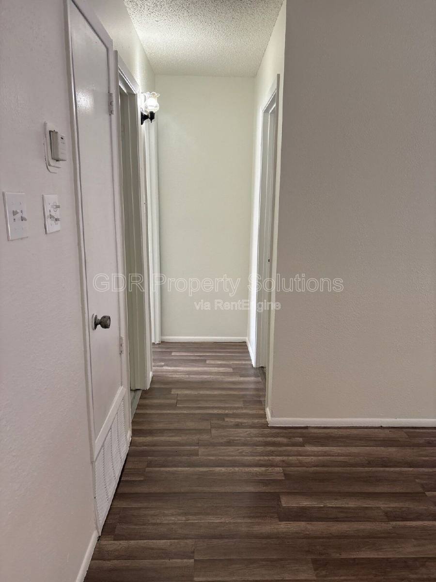 Apartment for rent at 408 Princeton Dr SE #3, Albuquerque, NM 87106