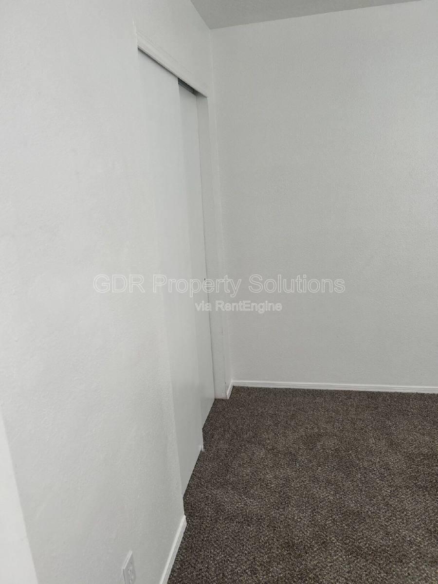 Apartment for rent at 1116 Coal Ave SW #12, Albuquerque, NM 87102