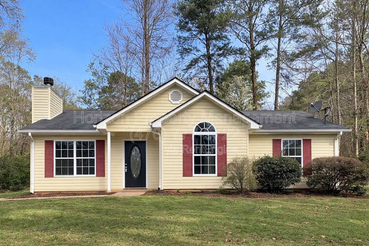 House for rent at 6825 Crystal Cove Trail, Gainesville, GA 30506