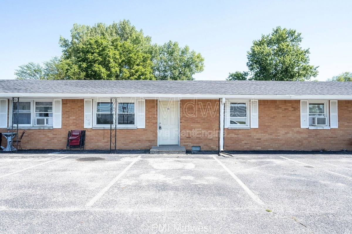 Apartment for rent at 4881 300W #6, New Palestine, IN 46163