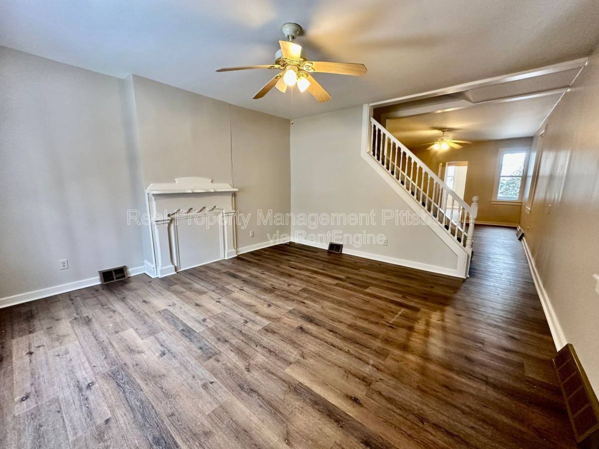 House for rent at 126 Earl St, Pittsburgh, PA 15204
