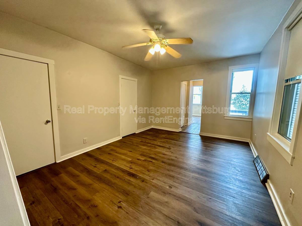 House for rent at 126 Earl St, Pittsburgh, PA 15204