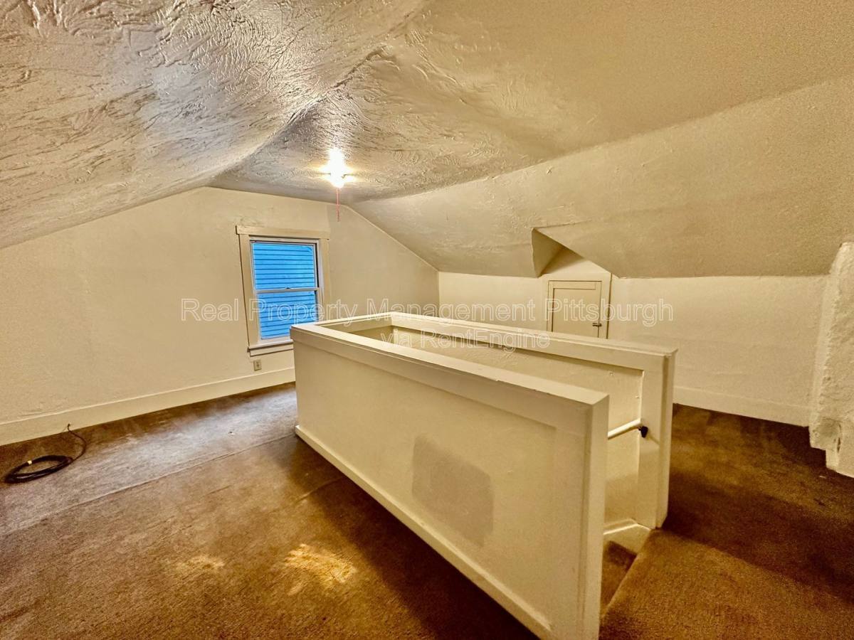 House for rent at 126 Earl St, Pittsburgh, PA 15204