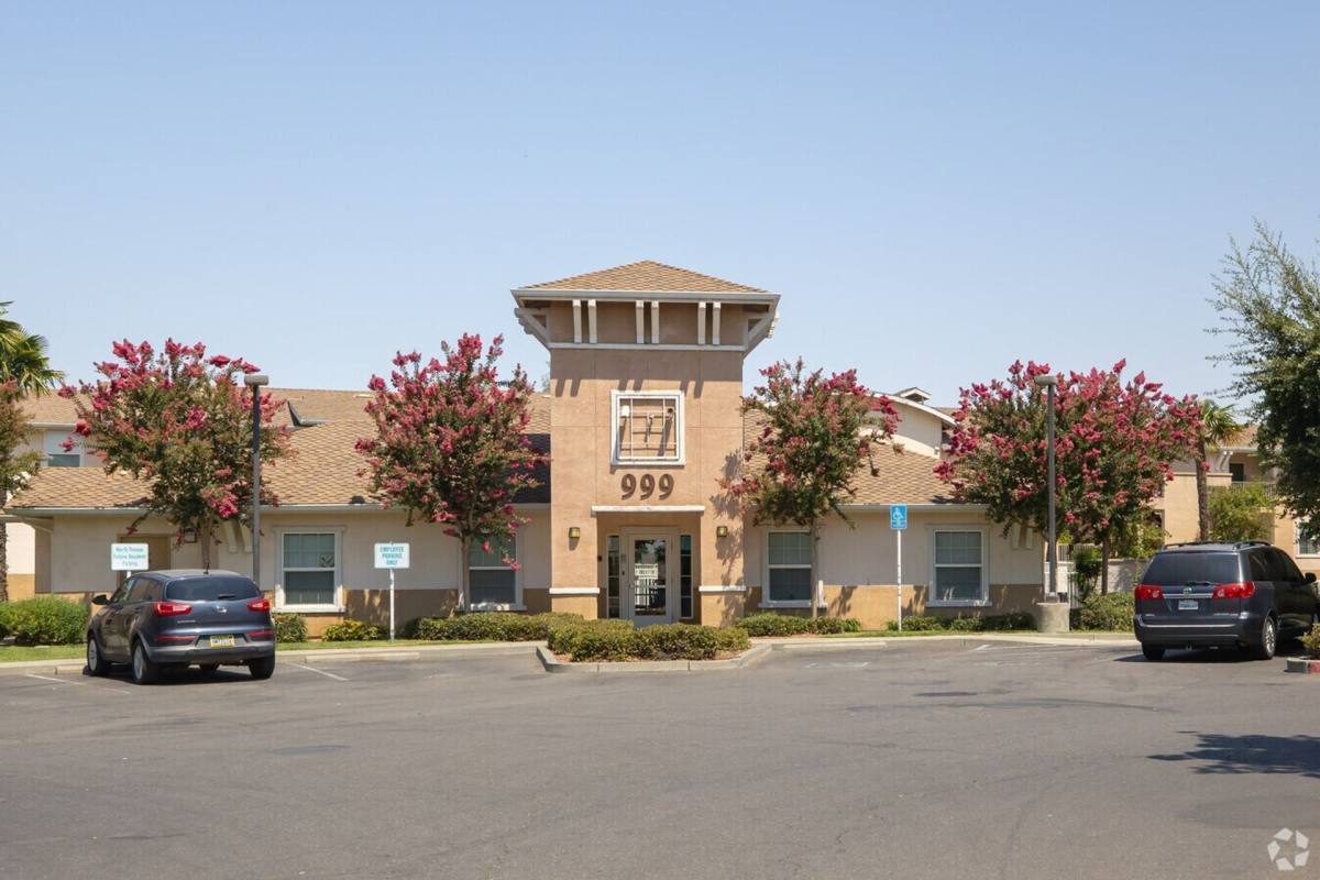 Apartment for rent at 999 N Ave, Sacramento, CA 95838