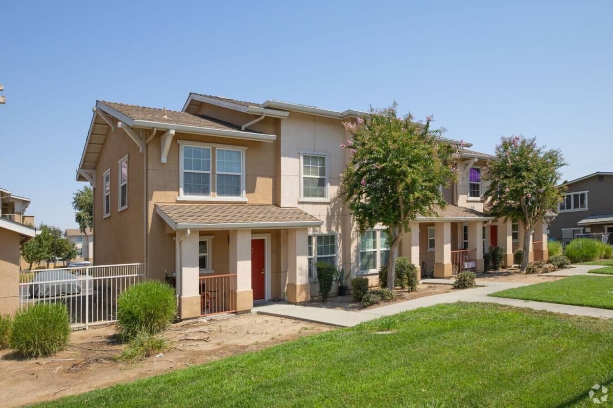 Apartment for rent at 999 N Ave, Sacramento, CA 95838