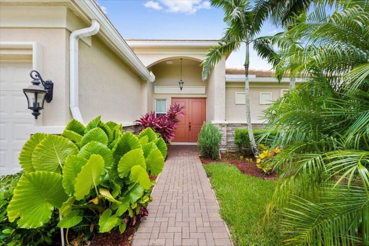 House for rent at 8152 Butler Greenwood Dr, West Palm Beach, FL 33411