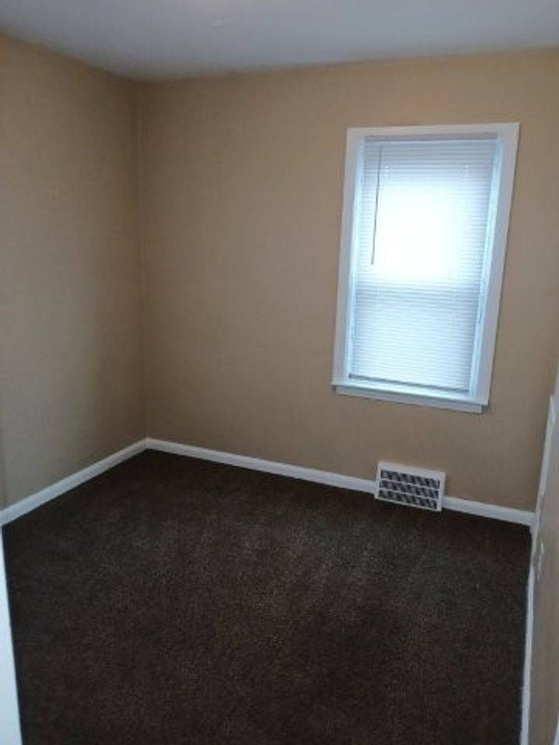 House for rent at 12075 Rossiter - Jkamm, Detroit, MI 48224