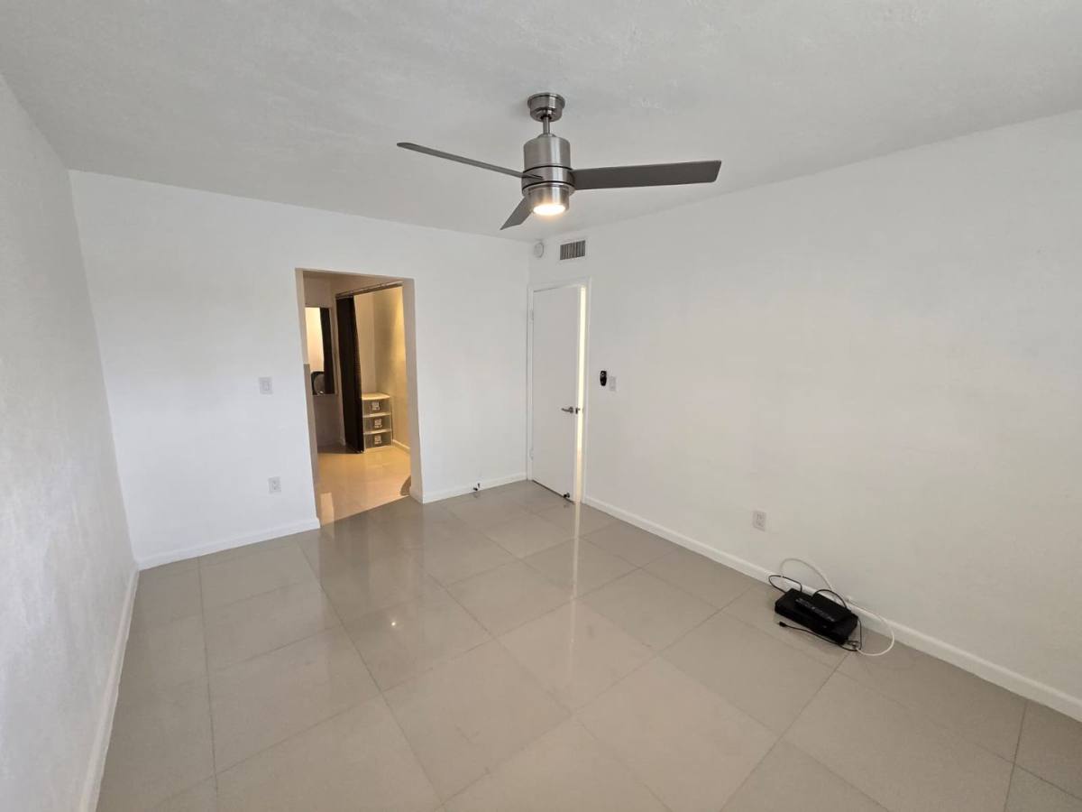 Condo for rent at 2800 NE 203rd St, Miami, FL 33180