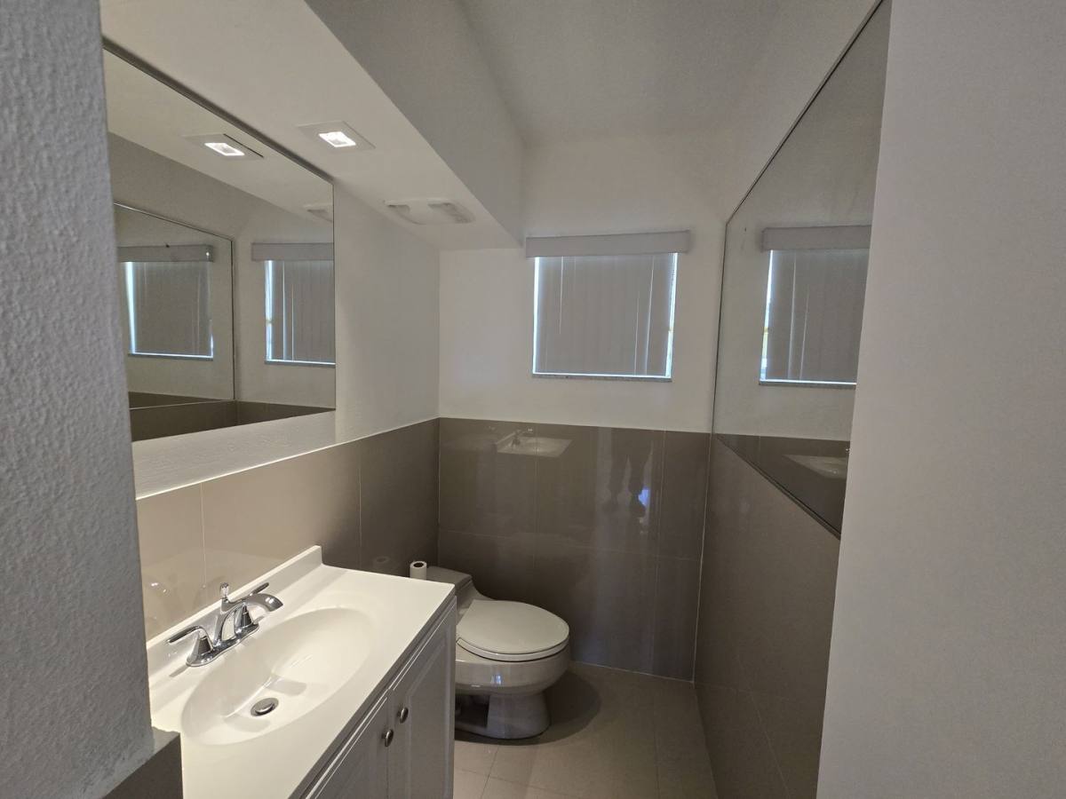 Condo for rent at 2800 NE 203rd St, Miami, FL 33180