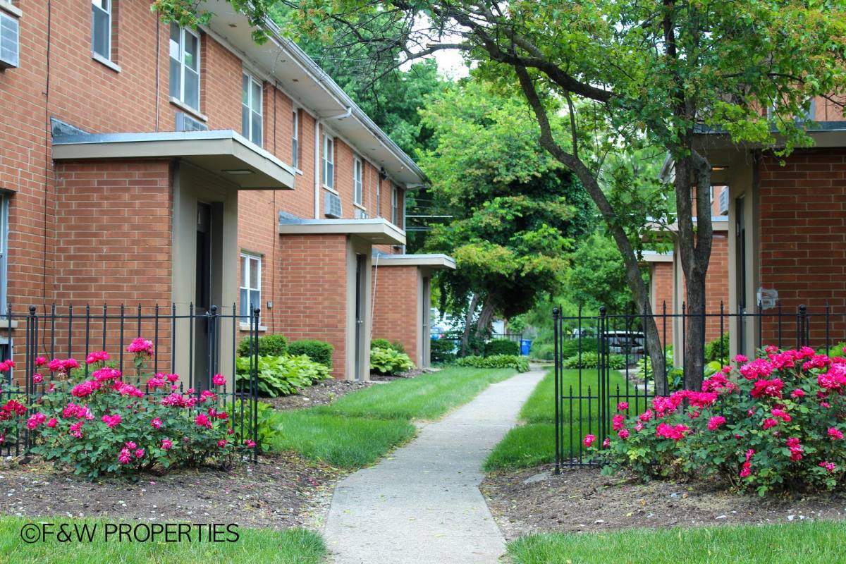 Apartment for rent at 1000 & 1002 Bryden Rd, Columbus, OH 43205