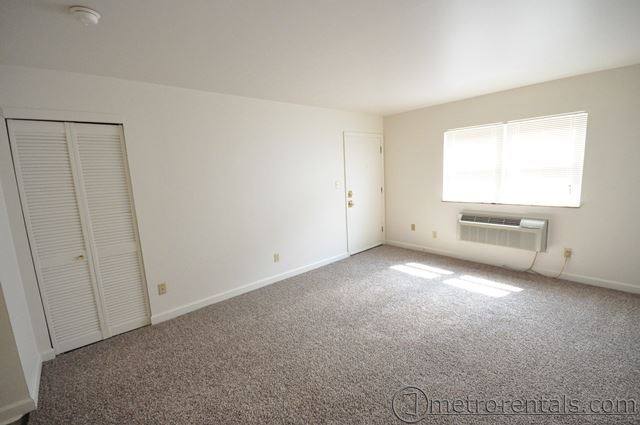 Apartment for rent at 1000 & 1002 Bryden Rd, Columbus, OH 43205