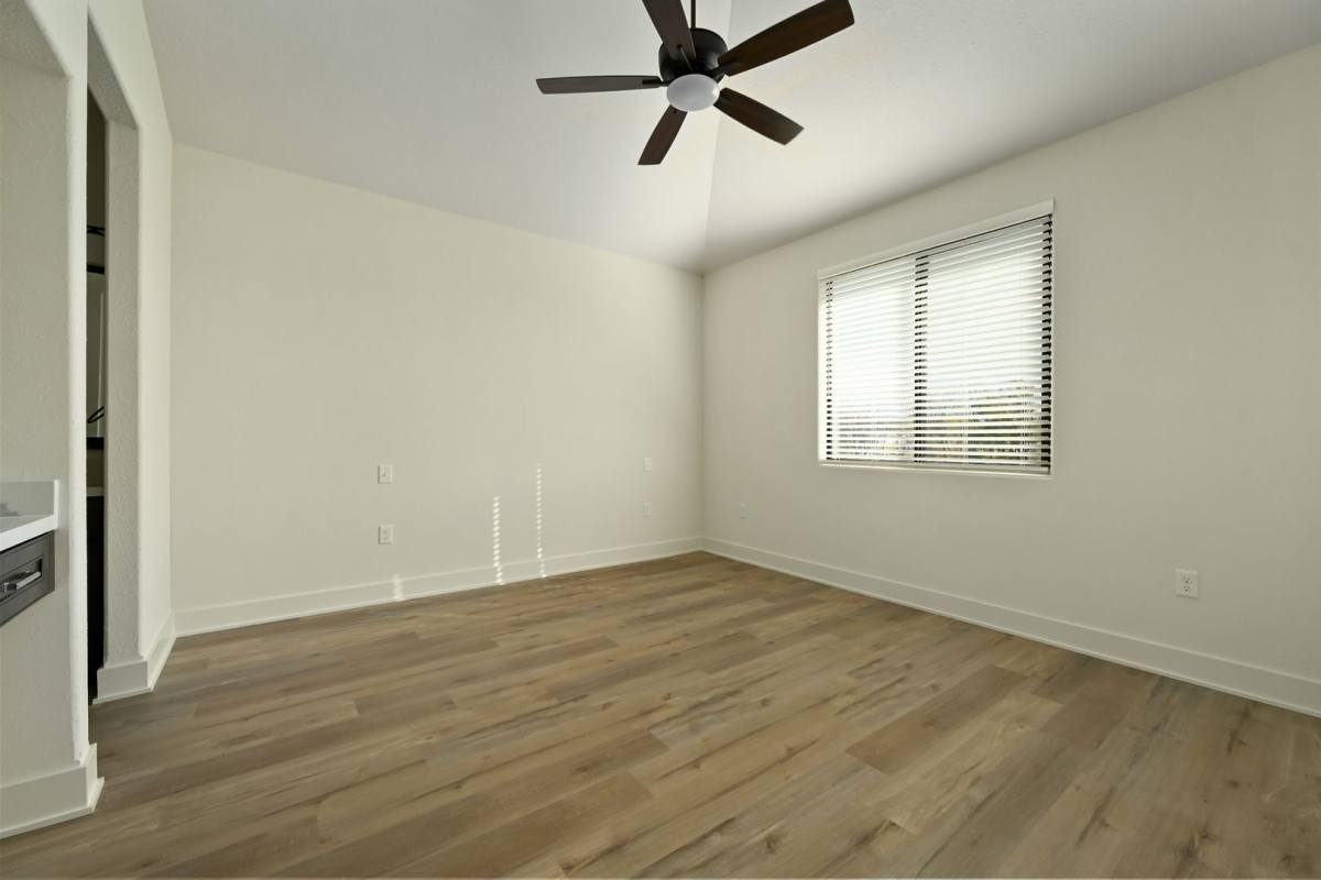 Apartment for rent at 109 & 111 E Pine St, Raymore, MO 64083