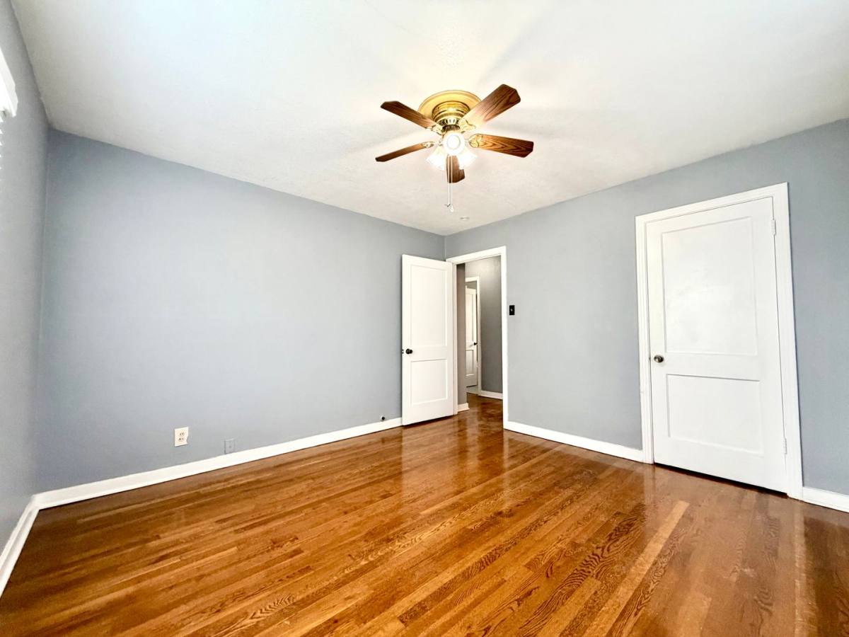 Townhouse for rent at 463 Bryn Mawr Dr, San Antonio, TX 78209
