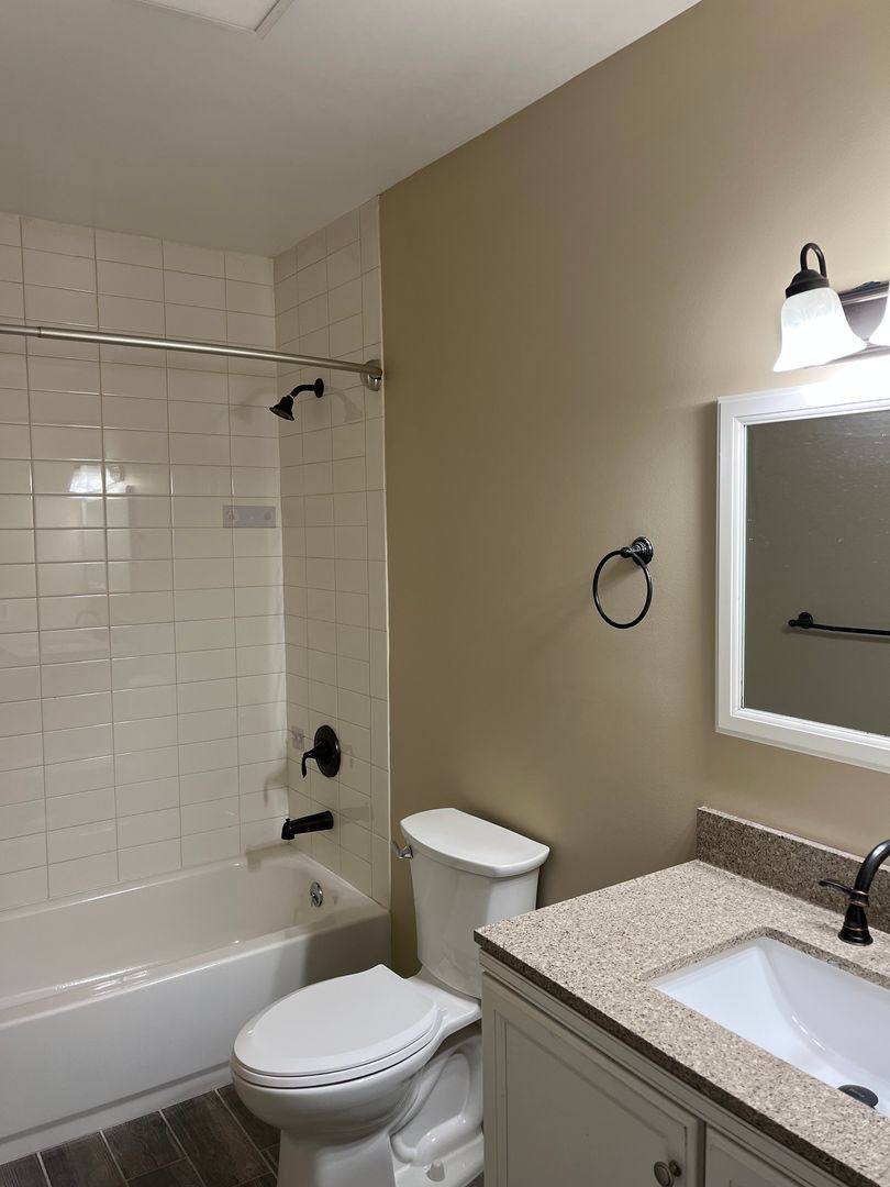 Apartment for rent at 1006 Lake Ave, Rochester, NY 14613