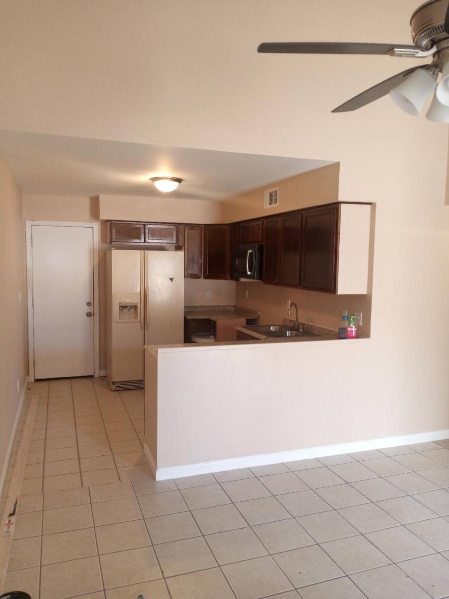 Apartment for rent at 945 E Roma Ave, Phoenix, AZ 85014