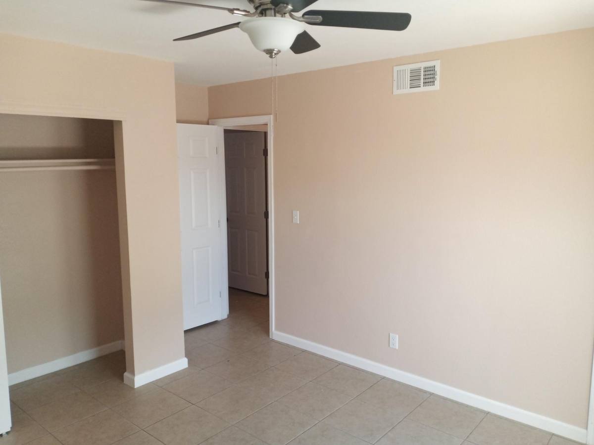 Apartment for rent at 945 E Roma Ave, Phoenix, AZ 85014