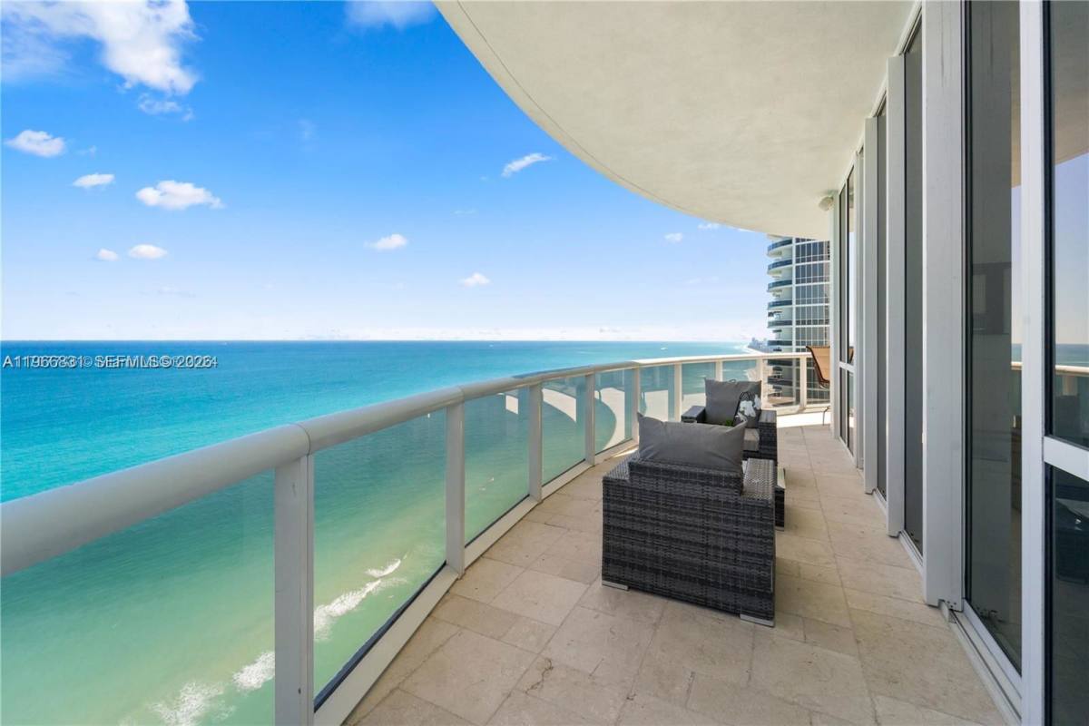 Condo for rent at 16001 Collins Ave #3501, North Miami Beach, FL 33160