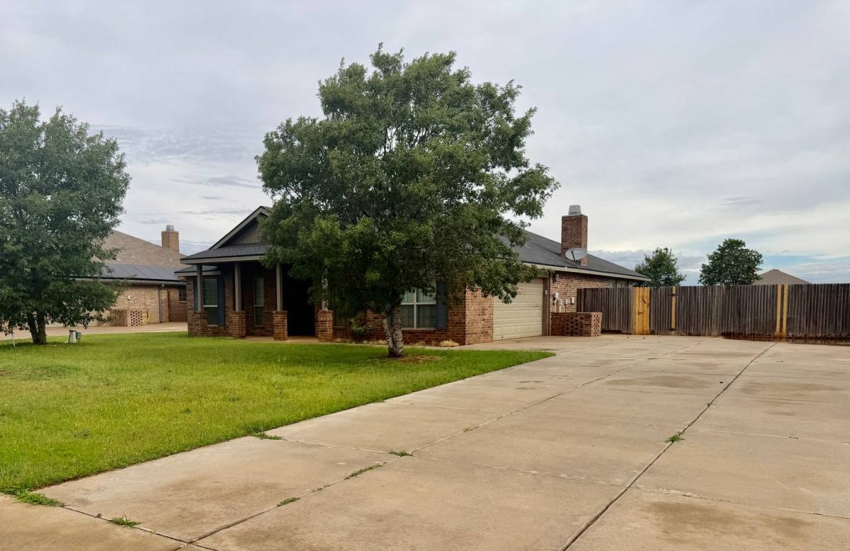 House for rent at 3110 128th St, Lubbock, TX 79423