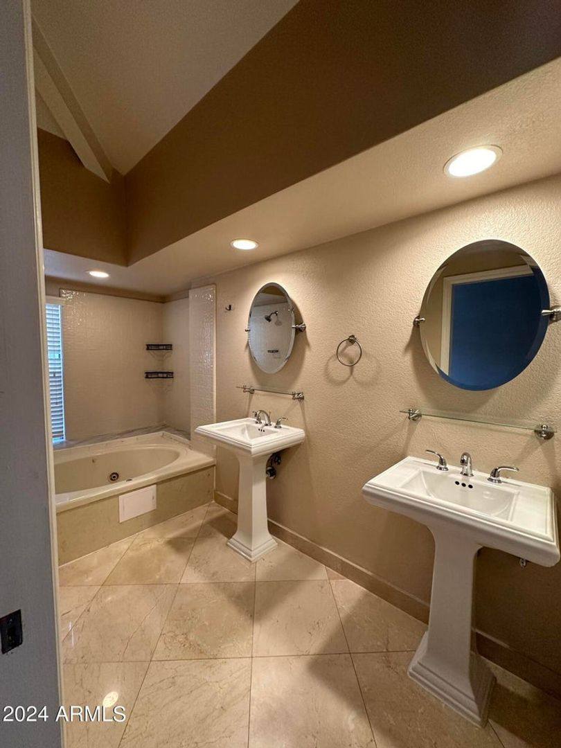 Condo for rent at 10017 E Mountain View Rd, Scottsdale, AZ 85258