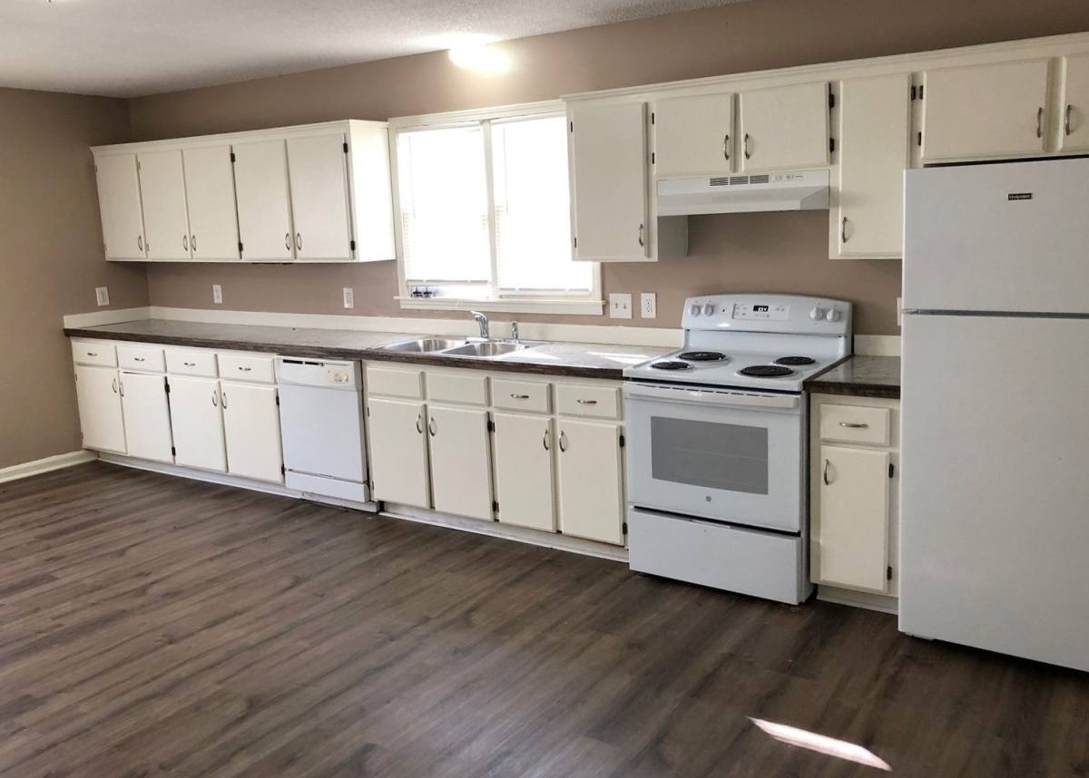 Apartment for rent at 1420 Choctaw St, Leavenworth, KS 66048