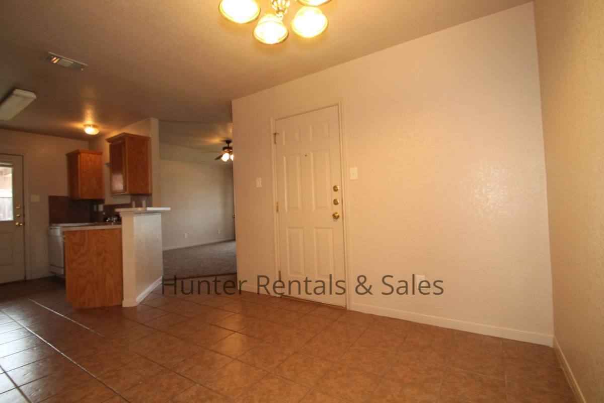 Townhouse for rent at 3507-B Dustin Circle, Killeen, TX 76549