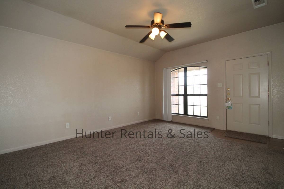 Townhouse for rent at 3507-B Dustin Circle, Killeen, TX 76549