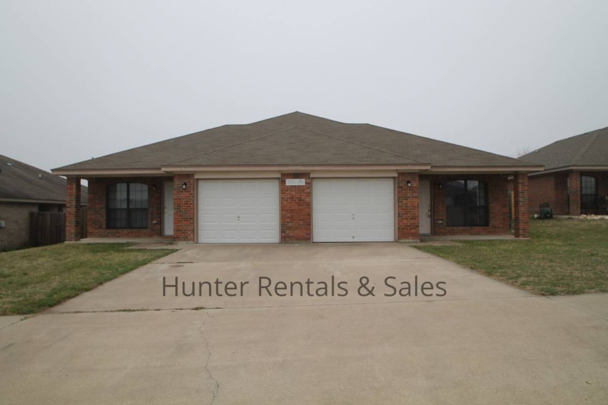 Townhouse for rent at 3507-B Dustin Circle, Killeen, TX 76549