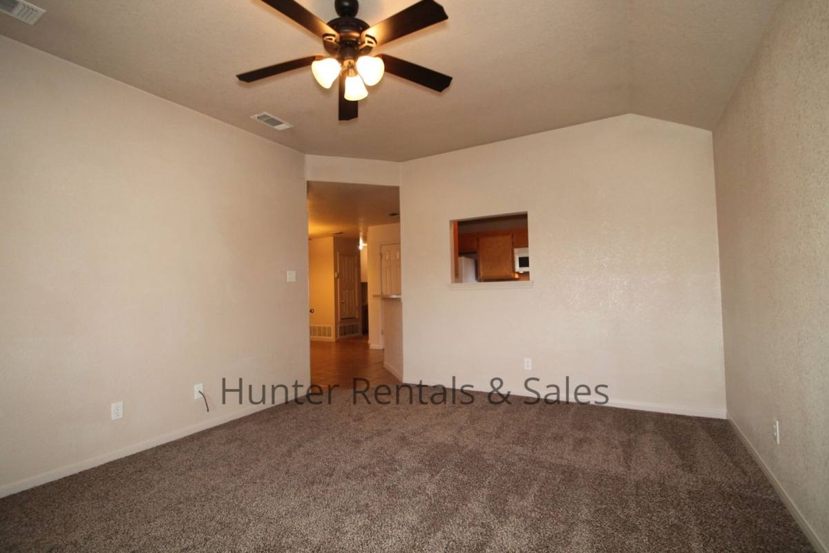 Townhouse for rent at 3507-B Dustin Circle, Killeen, TX 76549