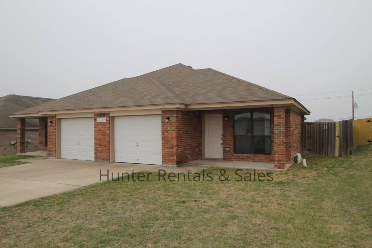 Townhouse for rent at 3507-B Dustin Circle, Killeen, TX 76549