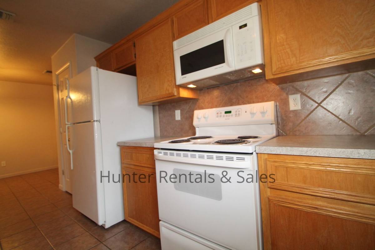 Townhouse for rent at 3507-B Dustin Circle, Killeen, TX 76549