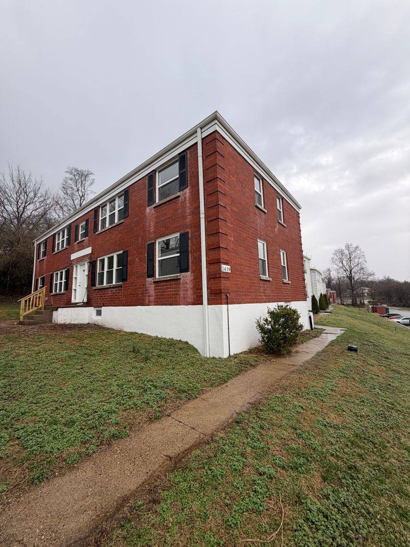 Apartment for rent at 1439 Nightingale Rd, Louisville, KY 40213