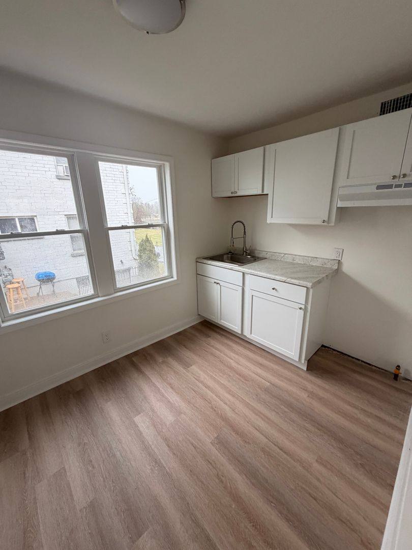 Apartment for rent at 1439 Nightingale Rd, Louisville, KY 40213