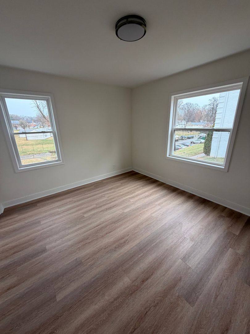 Apartment for rent at 1439 Nightingale Rd, Louisville, KY 40213