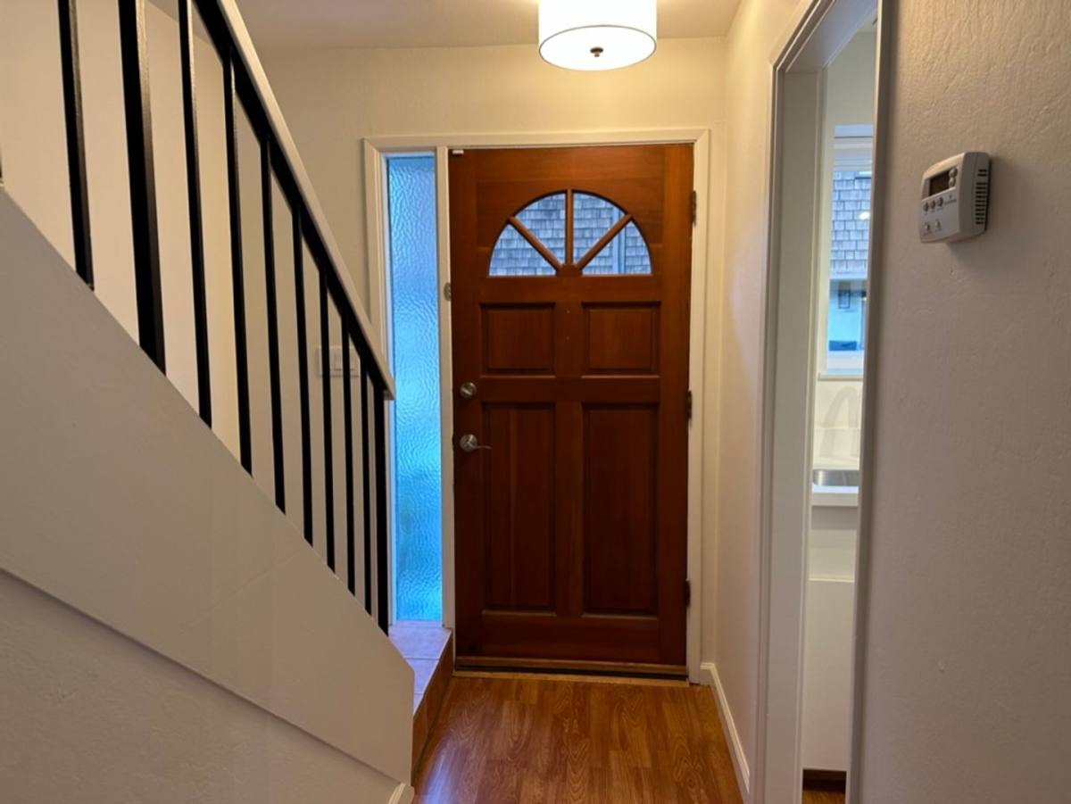 Townhouse for rent at 19 Pixley Ave, Corte Madera, CA 94925
