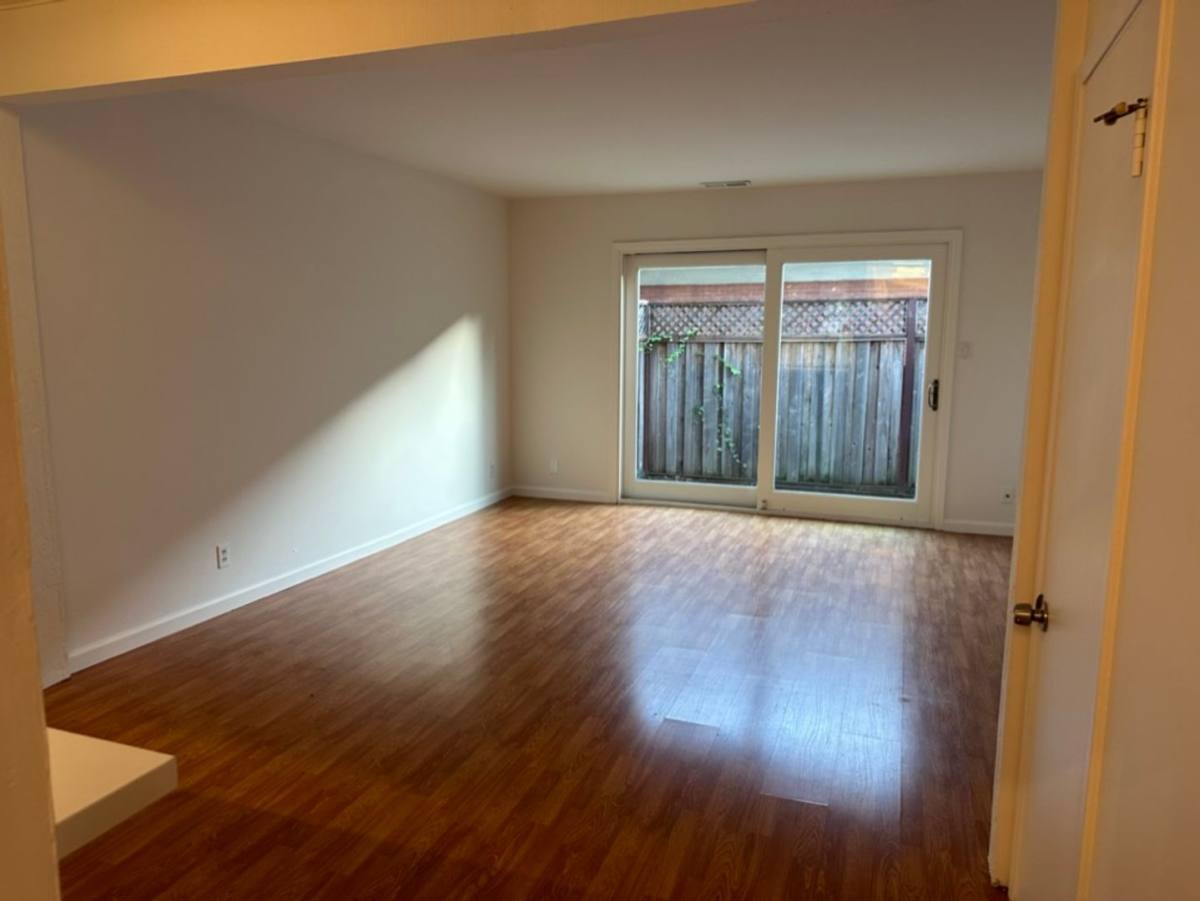 Townhouse for rent at 19 Pixley Ave, Corte Madera, CA 94925